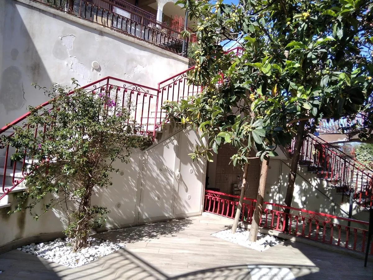 Apartamento Poggio Del Sole Letojanni 0*,  Italia